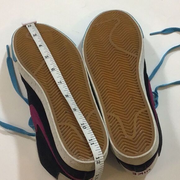 Nike Blazer Mid 6.0 High-Tops with Magenta and Teal Highlights Women Shoes z,8US - Picture 13 of 16